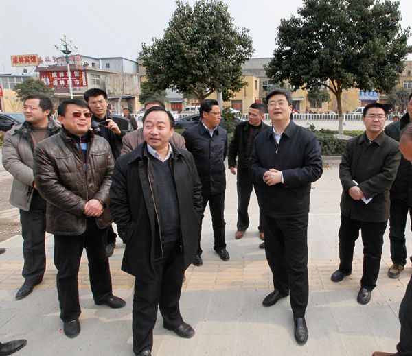 孙勇,区委副书记,区长刘博夫,区委常委,常务副区长张建军在区征收办