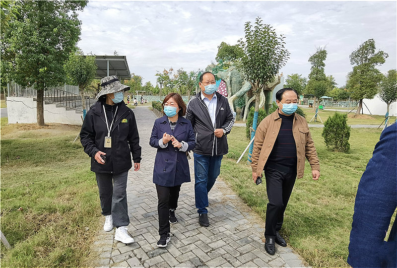 史峰督查国庆假期文旅市场秩序和安全生产工作