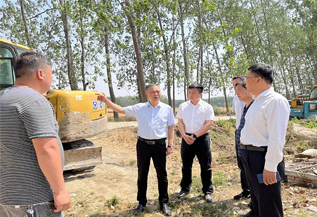 朱卫东调研"三夏",秸秆综禁和生态环保工作